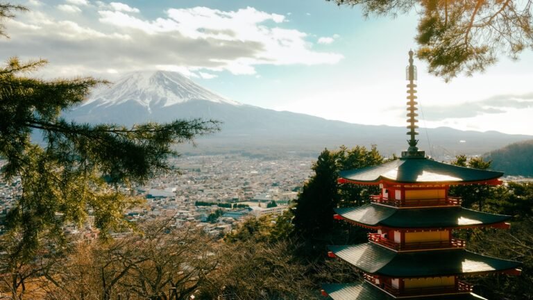 Beautiful view of Chureito Pagoda and Mount Fuji during spring in Japan.